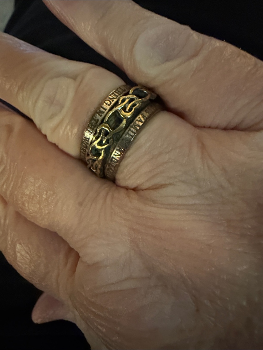 Beautiful Moveable Ring